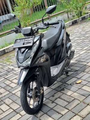 Jual bekas Honda Beat Street th 2022,lokasi di Surabaya Kota