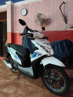 Jual bekas Honda Beat Surat lengkap,lokasi di Jakarta Timur