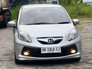 Jual bekas HONDA BRIO 1.2 E CKD 2015 MATIC,lokasi di Semarang Kota