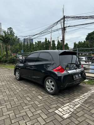 Jual bekas Honda Brio 2017 Bensin,lokasi di Tangerang Kota