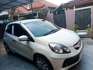 Jual bekas Honda Brio E Matic 2014,lokasi di Jakarta Timur