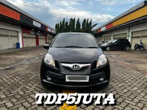 Jual bekas HONDA BRIO E MT 2015 BLACK EDITION,lokasi di Tangerang Kota