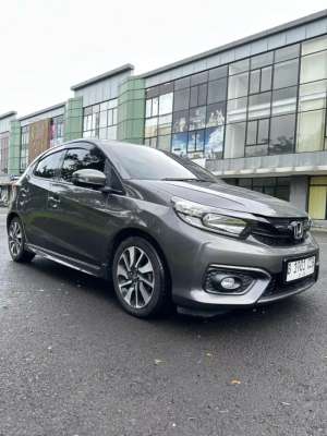 Jual bekas Honda Brio Rs 1.2 Matic Th 2018,lokasi di Tangerang Kab.