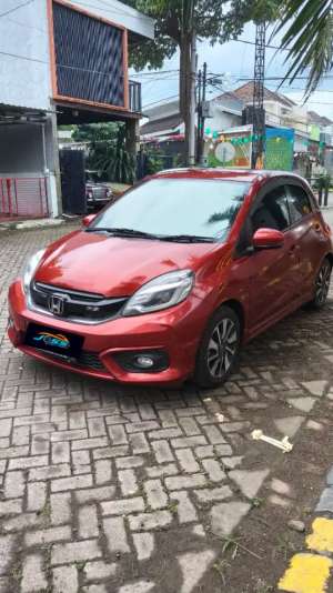 Jual bekas HONDA BRIO RS 2018 CVT AT,lokasi di Surabaya Kota