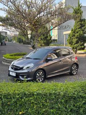 Jual bekas HONDA BRIO RS MT 2017 LOW KM ISTIMEWA,lokasi di Bandung Kota