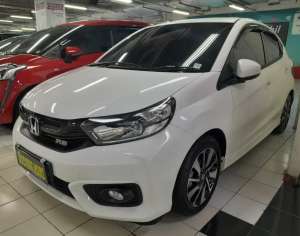 Jual bekas Honda Brio RS Putih 2021 Automatic,lokasi di Surabaya Kota