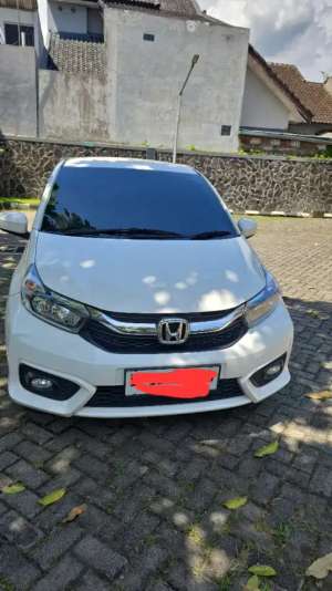 Jual bekas Honda Brio Satya 1.2 E Automatic Putih,lokasi di Malang Kota