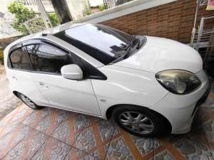 Jual bekas Honda Brio Satya 2015 Bensin,lokasi di Medan Kota