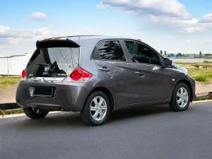 Jual bekas Honda Brio Satya 2016 Bensin,lokasi di Surabaya Kota