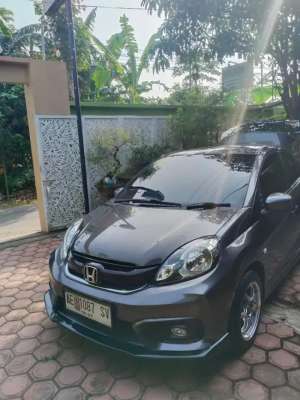 Jual bekas Honda Brio satya 2017 MT,lokasi di  ,Tulungagung Kab.