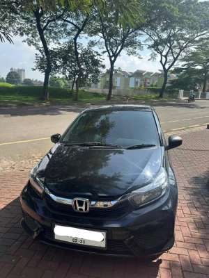 Jual bekas Honda Brio Satya 2021 Manual,lokasi di Tangerang Kota