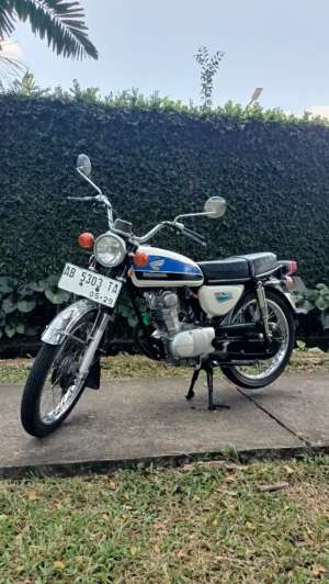 Jual bekas Honda CB100 Warna biru glatik 1973,lokasi di  ,Tangerang Selatan Kota