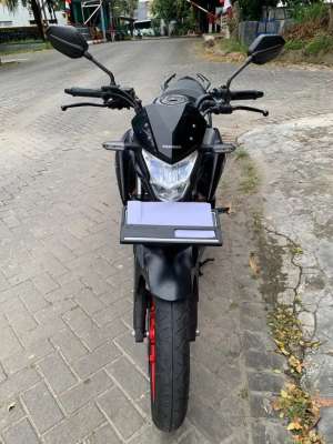 Jual bekas HONDA CB150R LIMITED EDITION 2017,lokasi di Jakarta Selatan