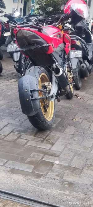 Jual bekas Honda Cb150R spec touring,lokasi di Jakarta Timur