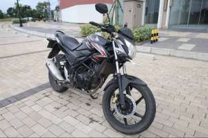 Jual bekas Honda CB150R Streetfire Tahun 2013Tangan Pertama,lokasi di Depok Kota
