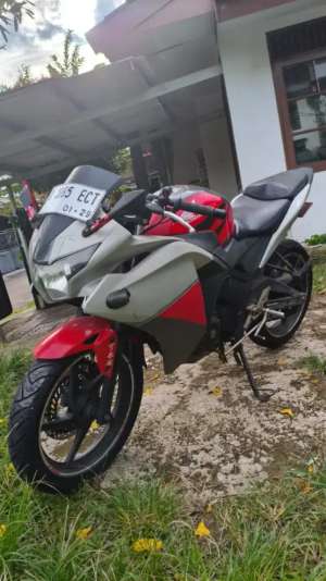 Jual bekas Honda CBR 150 R CBU Thailand 2014,lokasi di Bogor Kota