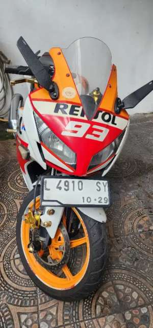 Jual bekas Honda CBR 150 Tahun 2015,lokasi di  