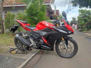 Jual bekas HONDA CBR 150R TAHUN 2022 GRESS,lokasi di Jakarta Selatan