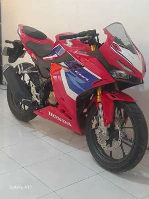 Jual bekas Honda CBR 150R Tahun 2025,lokasi di Banjarmasin Kota