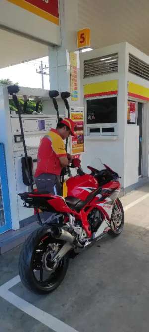 Jual bekas HONDA CBR 250 RR 2017 NON ABS,lokasi di Surabaya Kota