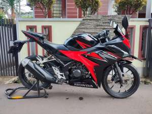 Jual bekas HONDA CBR FACELIFT TAHUN 2019 CAKEUP GANTENG,lokasi di Bogor Kab.