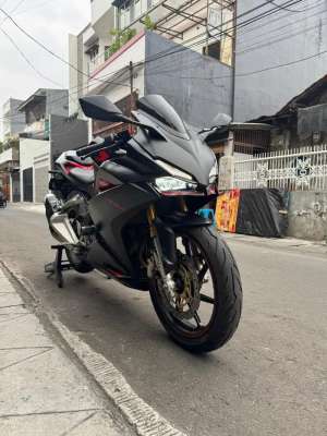 Jual bekas Honda CBR250RR CBR CBR250 250 RR 250RR 250cc Standard Low KM 2017,lokasi di Jakarta Barat