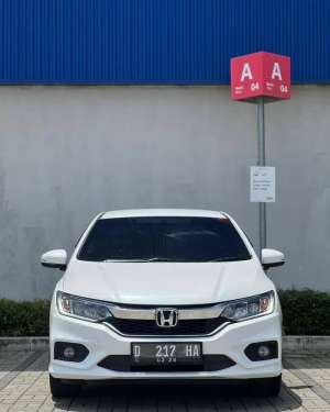 Jual bekas Honda City E AT 2018 NIK 2017 service record honda,lokasi di Bandung Kota