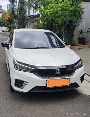 Jual bekas Honda City Hatchback 1.5 L RS CVT tahun 2023,lokasi di Jakarta Barat