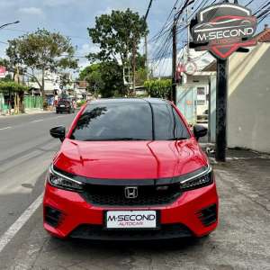 Jual bekas Honda city Hatchback RS 2024 NIK 2022,lokasi di Malang Kota