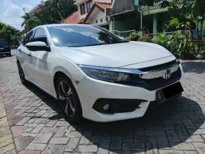 Jual bekas Honda Civic 1.5 turbo es 2017 matic low km53ribu,lokasi di Surabaya Kota