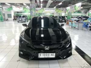 Jual bekas HONDA CIVIC E HATCHBACK AT 2019 HITAM MUTIARA,lokasi di Surabaya Kota