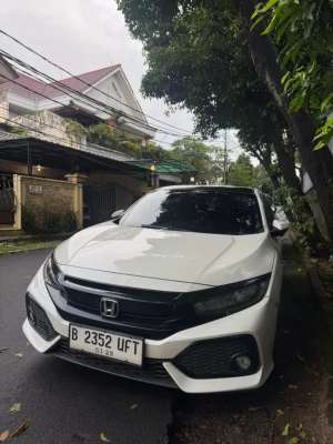 Jual bekas Honda Civic Hatchback 2017 Bensin,lokasi di Jakarta Selatan
