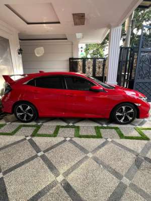 Jual bekas Honda Civic Hatchback 2019 merah,lokasi di Bandung Kab.