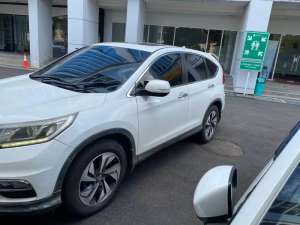 Jual bekas Honda CR-V 2015 Bensin,lokasi di Tangerang Kab.