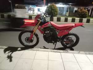 Honda CRF tahun 2019 surat lengkap gasskeun lokasi di Seluma Kab., tersedia melalui melalui situs Olx
