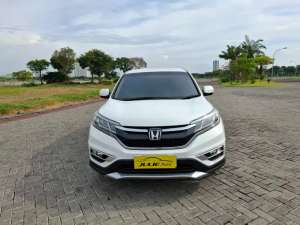 Jual bekas HONDA CRV 2.4 2016 TRANSMISI AUTOMATICPMK 2017PUTIH METALIK,lokasi di Surabaya Kota