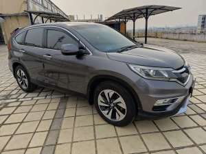 Jual bekas Honda CRV 2.4 PRESTIGE AT 2016 AUDIO FENDER,lokasi di Tangerang Kota