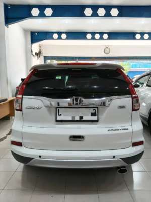 Jual bekas Honda CRV Prestige Fender 2016 Matic Putih Terawat Siap Pakai,lokasi di  
