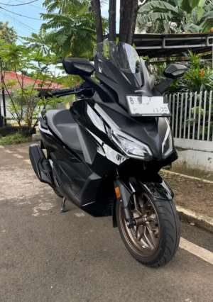 Jual bekas Honda Forza New TFT 2025 Akhir,lokasi di Jakarta Timur