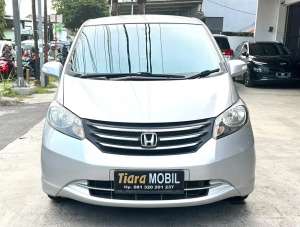 Jual bekas Honda Freed 1.5 E PSD Automatic Th 2011 Low KM,lokasi di Cirebon Kota