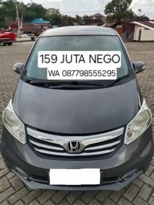 Jual bekas Honda Freed 2015 Automatic,lokasi di Padang Panjang Kota