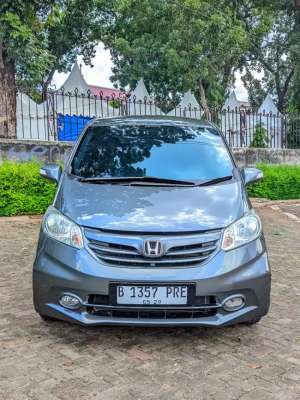 Jual bekas Honda Freed PSD 2014 dari tangan k1,lokasi di Jakarta Timur