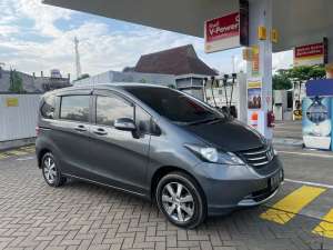 Jual bekas Honda Freed Psd Matic 20112012 mulus 2013 Bt 2014, 2010 2009,lokasi di Jakarta Selatan
