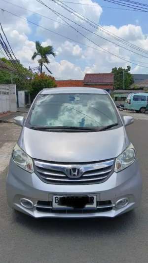 Jual bekas Honda Freed SD 1.5 201415,lokasi di Jakarta Selatan