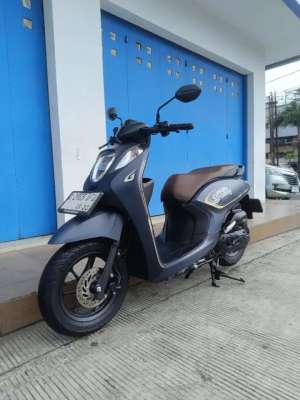 Jual bekas Honda genio cbs iss 2025 mulus seperti baru,lokasi di Bandung Kota