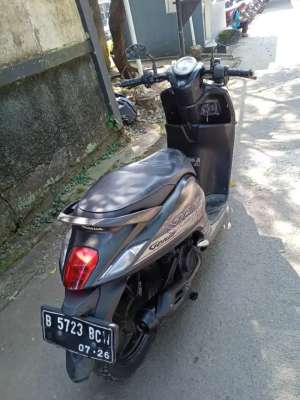 Jual bekas Honda Genio CBS PGM-FI Original cat Stater hidup Plat Jakarta Barat.,lokasi di  ,Bogor Kab.