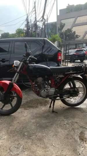 Jual bekas Honda GL 100 model cb,lokasi di Jakarta Selatan