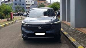 Jual bekas Honda HR-V 1.5L E CVT Special Edition 2023 abu km 20 rb,lokasi di Jakarta DKI