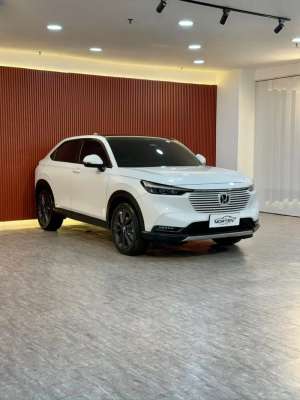 Jual bekas Honda HR-V 1.5L SE Sensing 2022 Odo 25 Ribu Record Antik Bergaransi,lokasi di Jakarta Utara