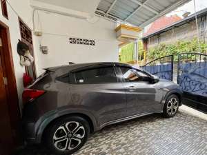 Jual bekas Honda HR-V 2015 Bensin,lokasi di Gresik Kab.